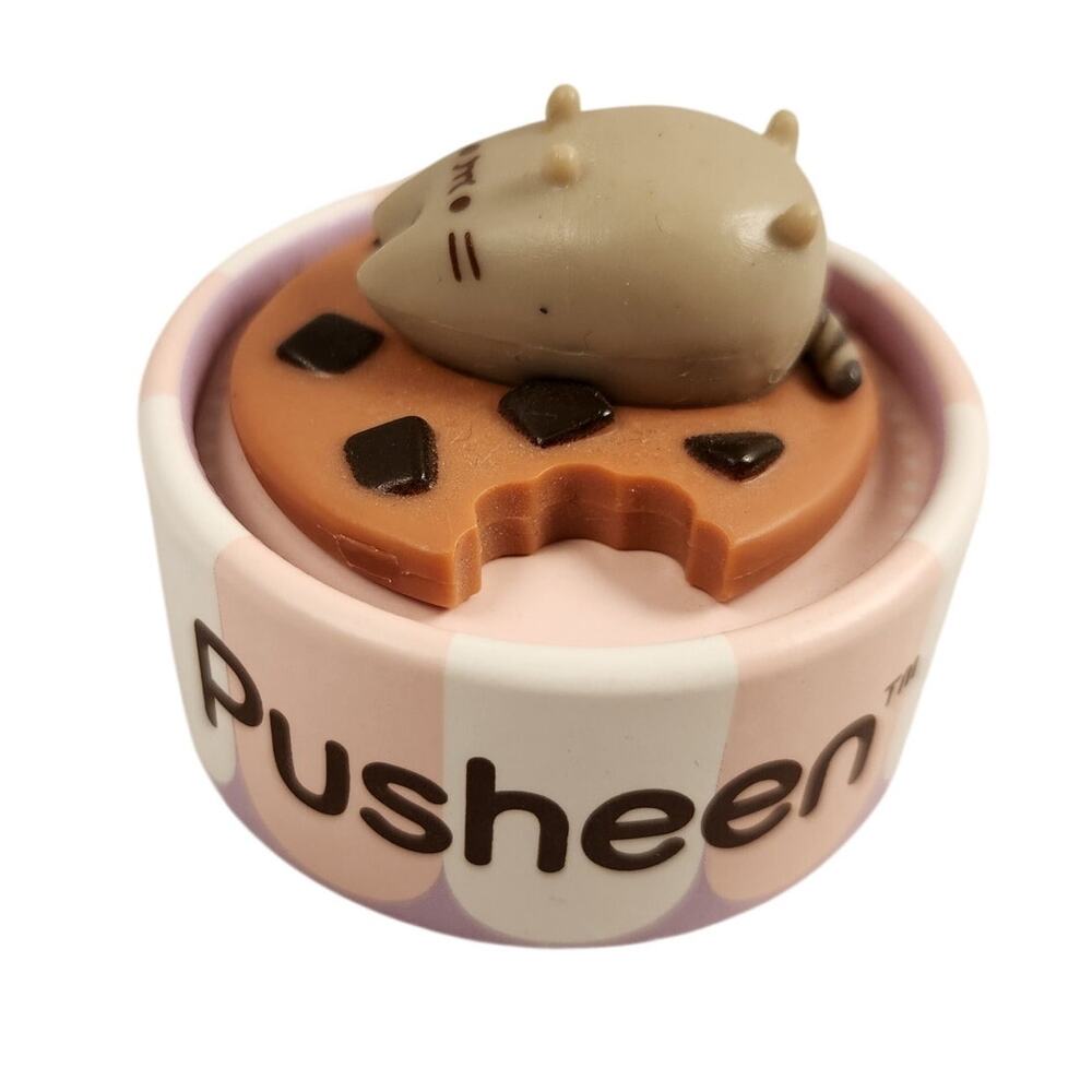 Gund Pusheen Surprise Minis Series 2 Vinyl Figure - Cookie Dessert Mystery Mini